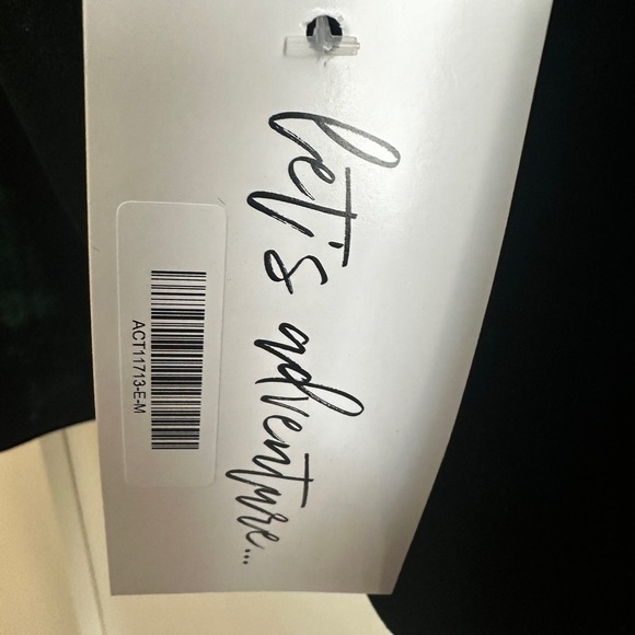 12th Tribe Rhea Emerald Velvet Crop Top & Trouser Set Medium NWT - Picture 6 of 6